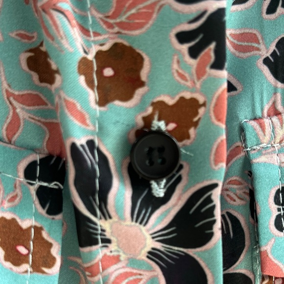 Pleaser Women's Floral Button-Down Shirt - Multicolor - Picture 5 of 6